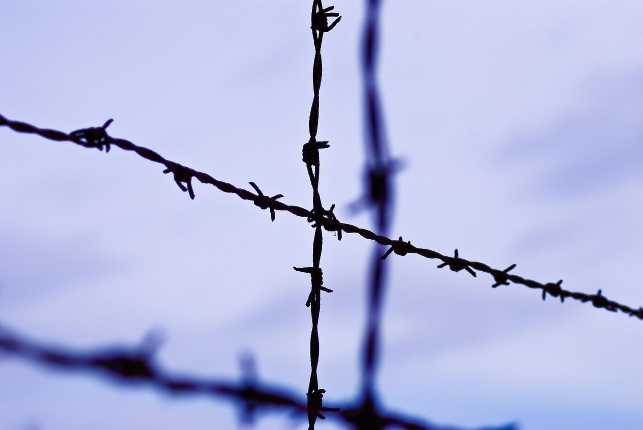 concentration-camp-g0041ff6e2_1280